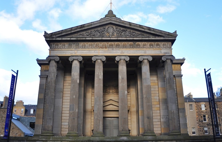 Surgeons quarter
